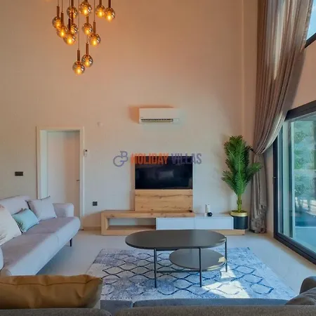 Pera Villa *